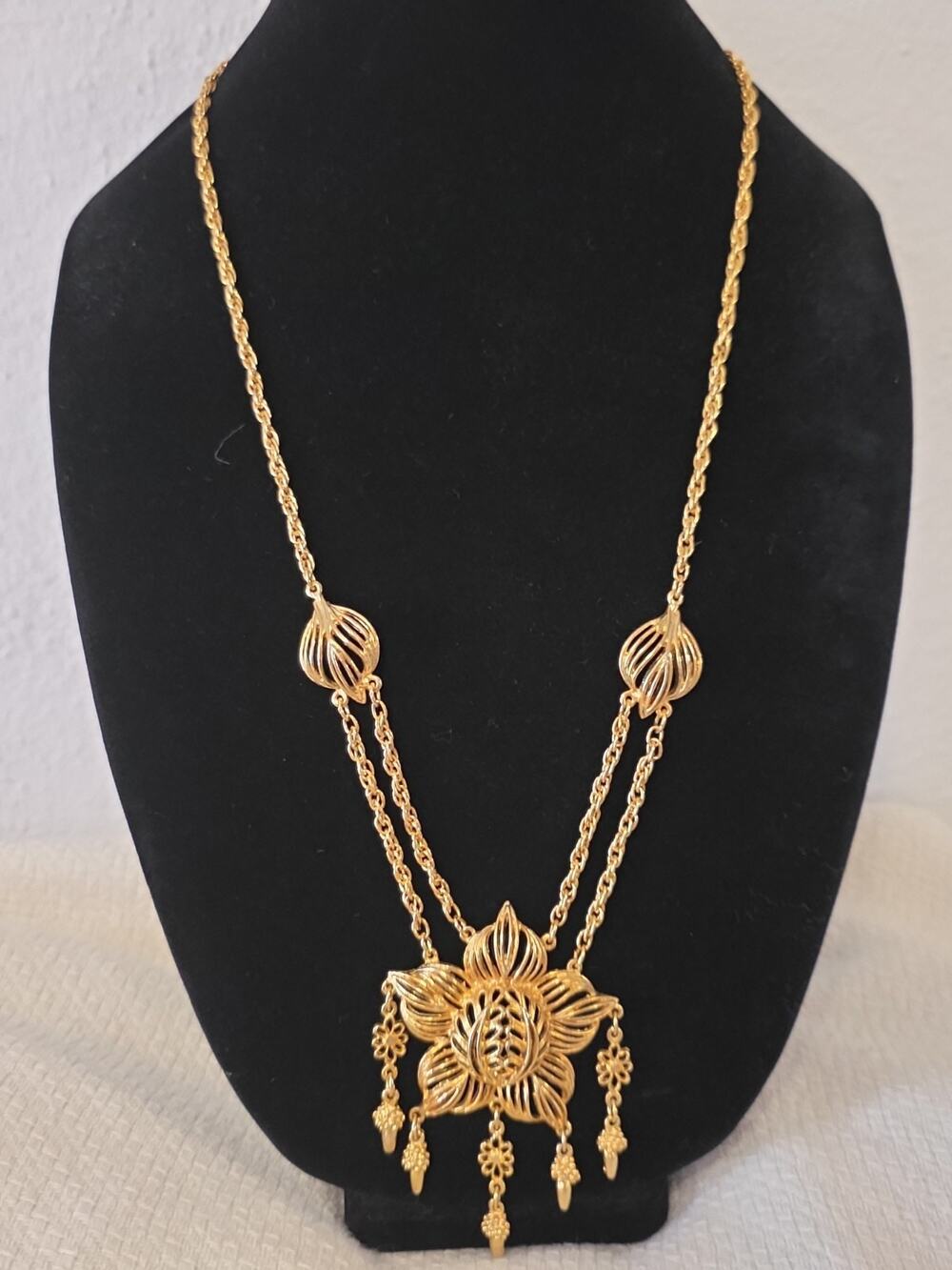 Vintage Gold Tone Filigree Floral Bib Statement Necklace Boho Etruscan Revival